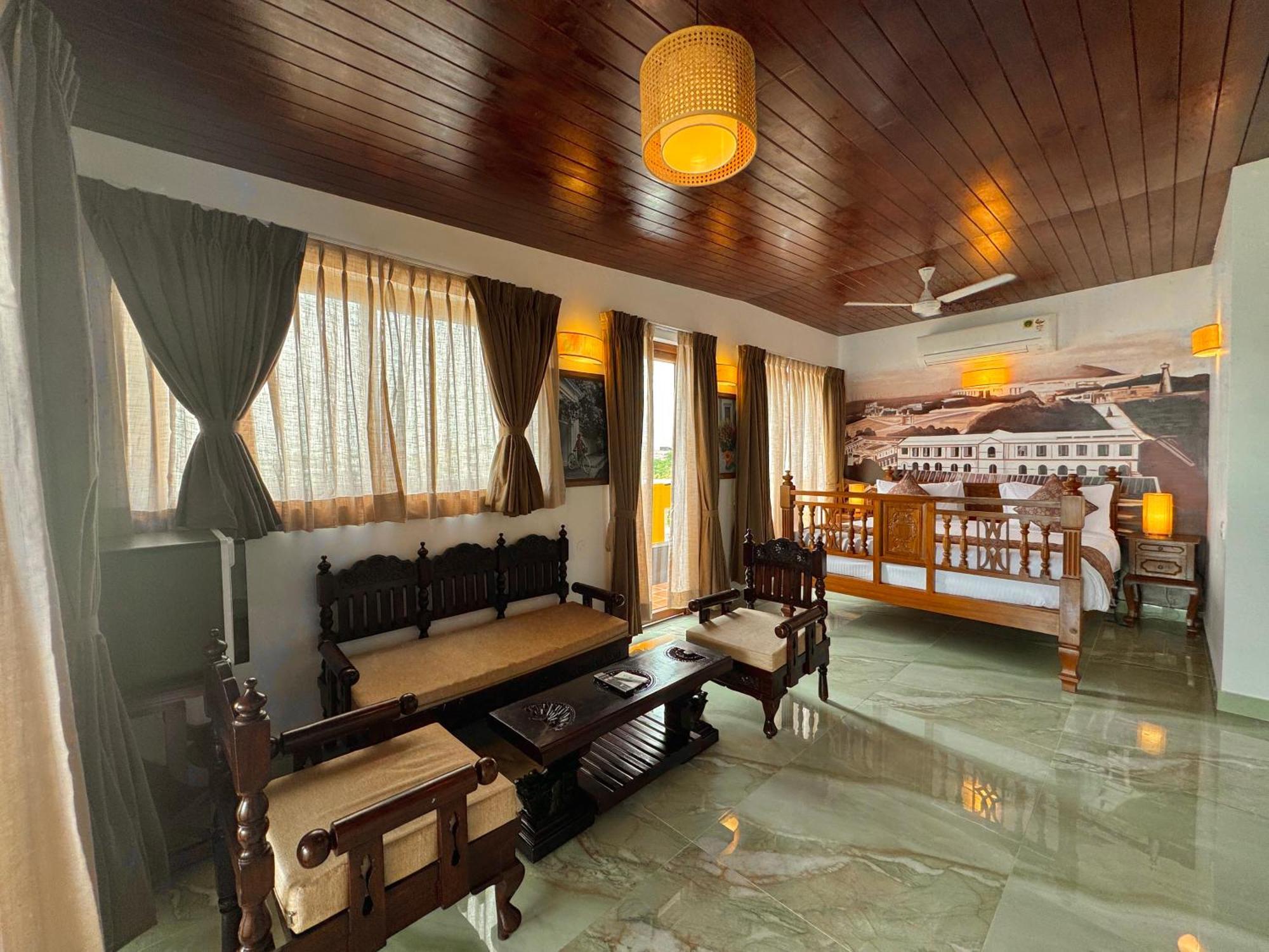 La Plage Seaview Suites Ποντισερί Εξωτερικό φωτογραφία