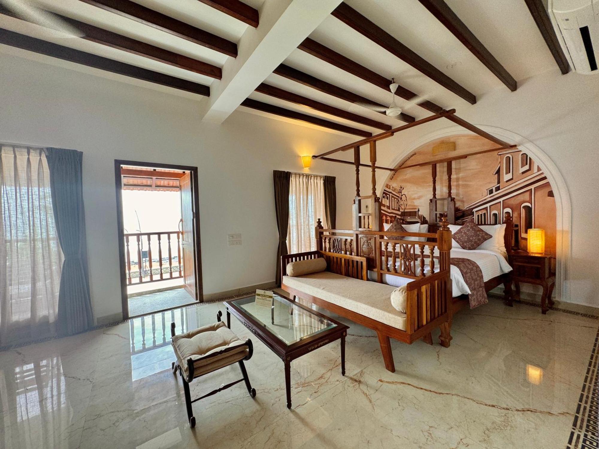 La Plage Seaview Suites Ποντισερί Εξωτερικό φωτογραφία