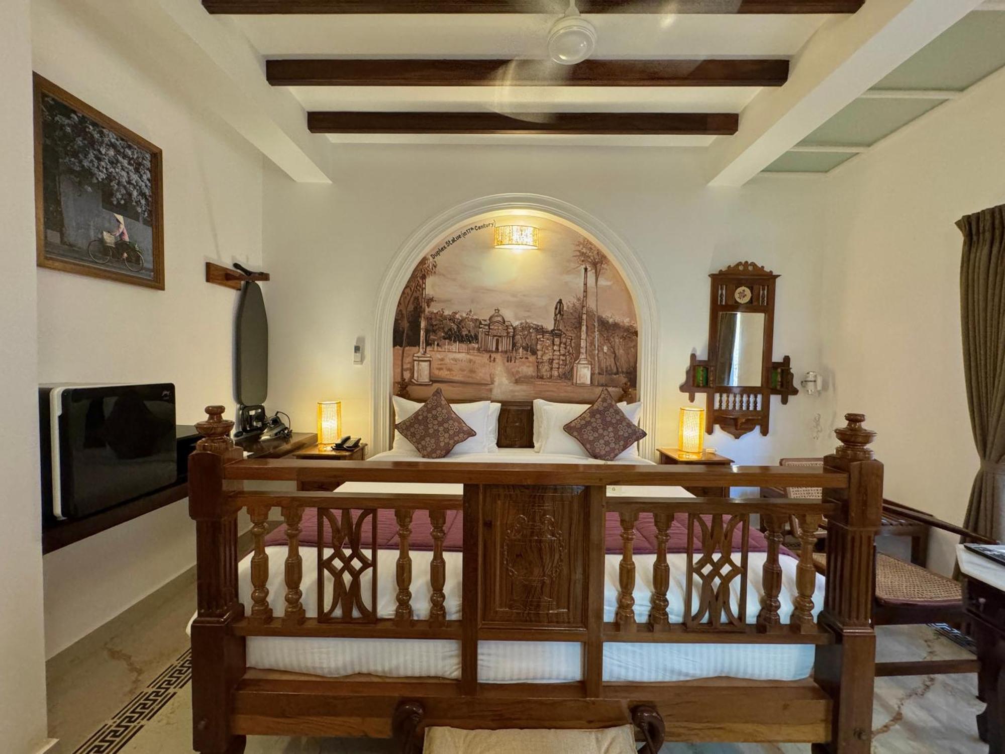 La Plage Seaview Suites Ποντισερί Εξωτερικό φωτογραφία