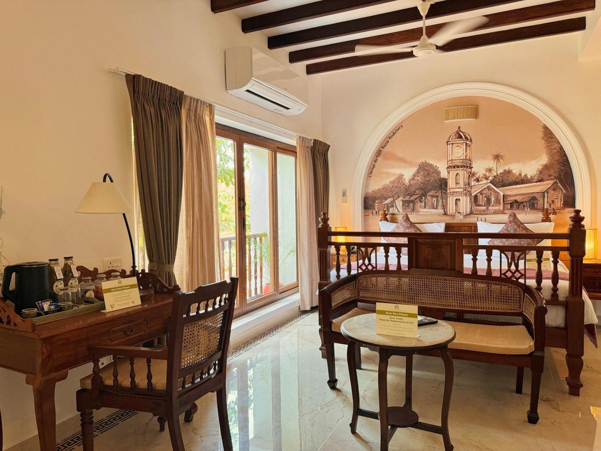 La Plage Seaview Suites Ποντισερί Εξωτερικό φωτογραφία
